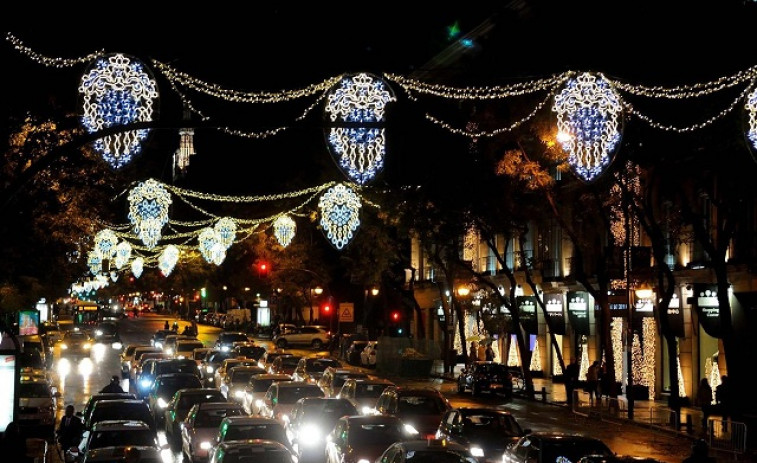 As luces do Nadal poden cegar e causar accidentes de tráfico
