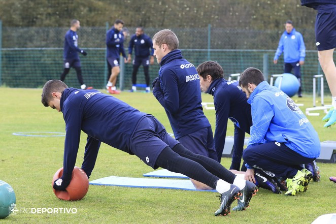 ​El Dépor no descansa en Año Nuevo para preparar el partido de Copa