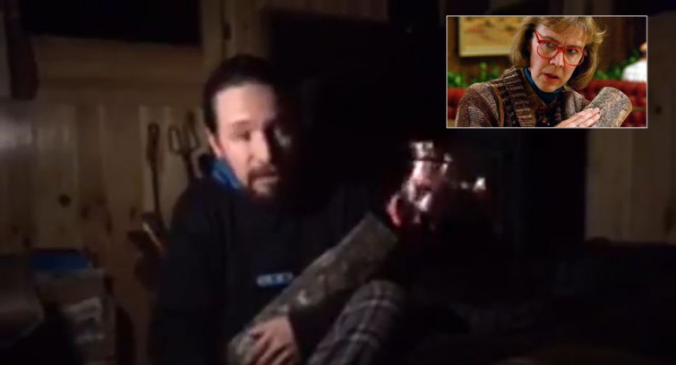 Iglesias homenajea a Twin Peaks en un vídeo para llamar a inscribirse en Podemos