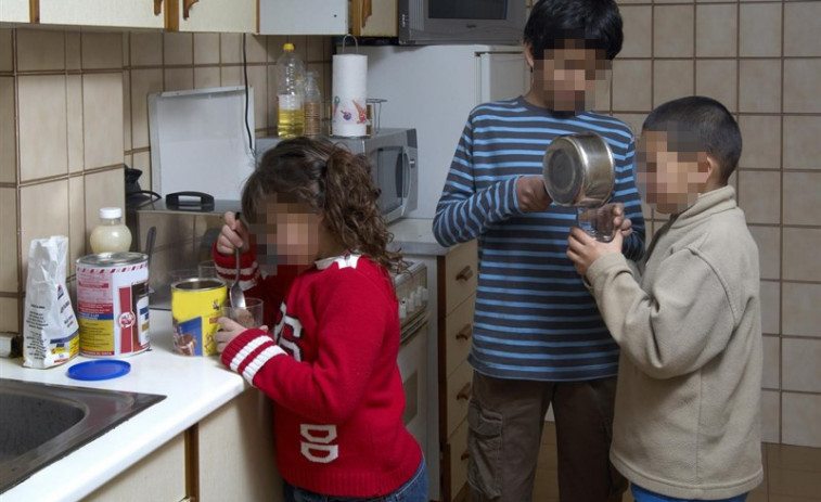 La mitad de los niños atendidos por Cruz Roja en Galicia carecen de dinero para 