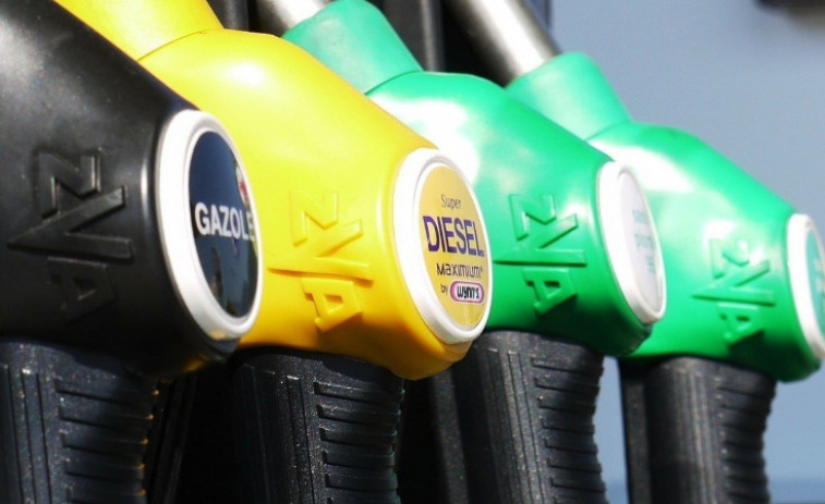 Operación salida: las gasolineras más caras y más baratas de Galicia