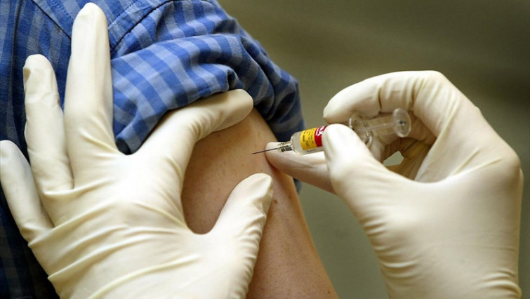 ​Malestar social y político por los bandazos con la vacunación infantil