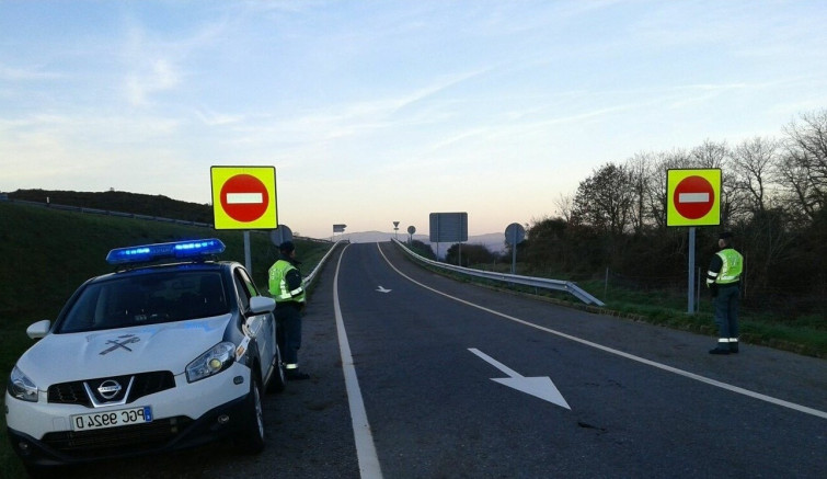 ​Interceptado un vecino de Trasmiras tras circular 30 km en sentido contrario por la A-52