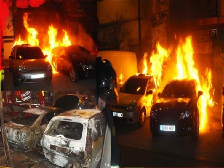 La Guardia Civil busca al autor del incendio que calcinó seis vehículos en Teo