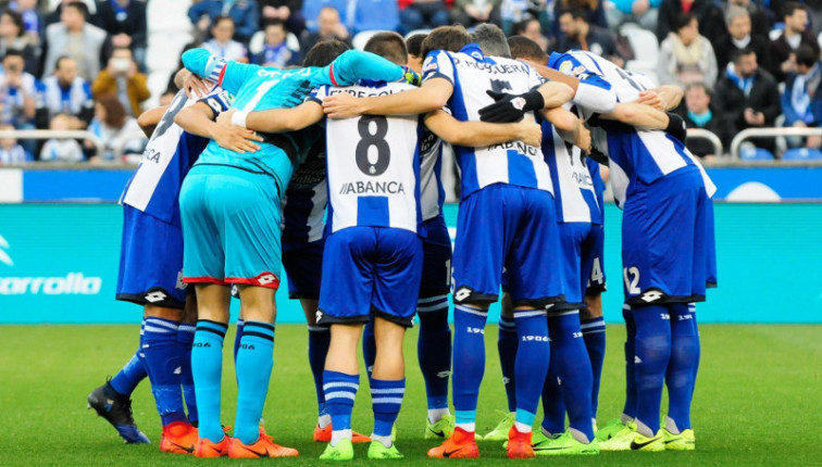 ​El Dépor salva un punto en el descuento gracias a un penalti