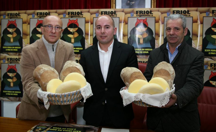 10.000 quesos y 3.500 piezas de pan para celebrar 25 años de la Feria del Queso y Pan de Friol