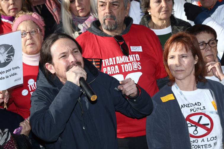 Podemos trae a las calles de Santiago su cruzada contra 'la trama corrupta'