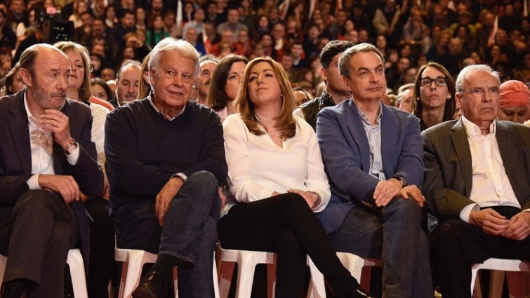 ​Dirigentes históricos y presentes arropan a Susana Díaz en su paso adelante