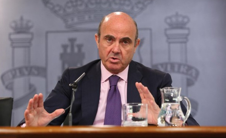 ​De Guindos garantiza que el Gobierno no interferirá en la decisión de Bankia sobre Popular