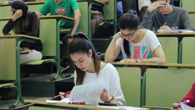 ​Las autonomías podrán bajar los precios de los másters al nivel de los grados