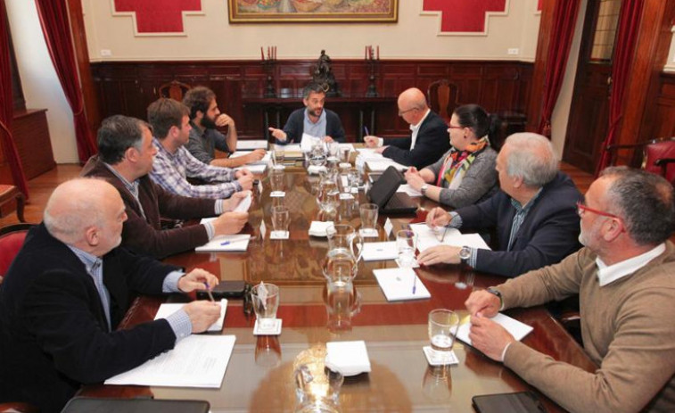 ​Alcades del área de A Coruña reclaman una reunión conjunta con Feijóo