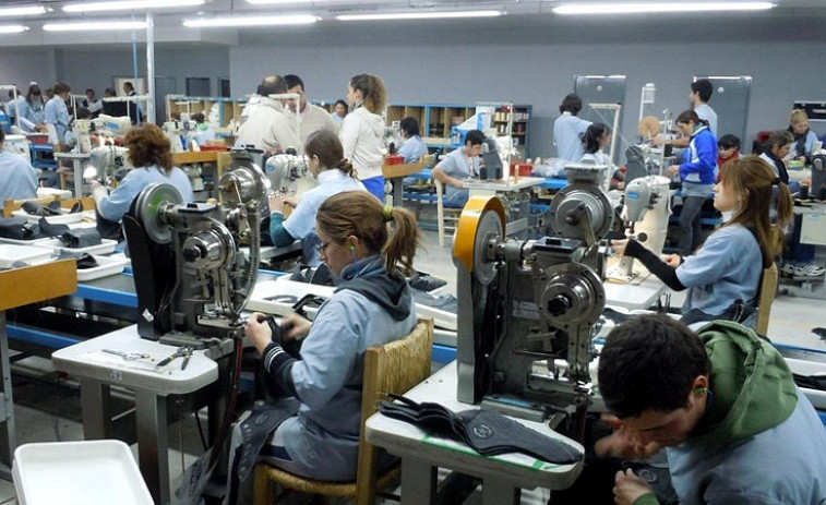 Las exportaciones gallegas dependen en gran medida del textil y la automoción