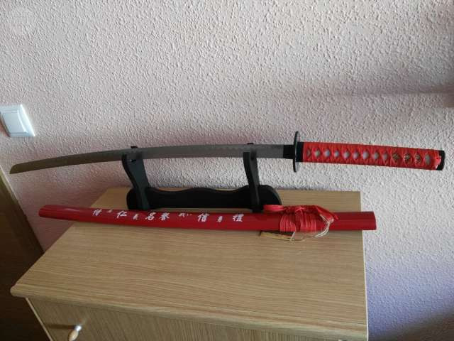 Prisión provisional sin fianza para el acusado de agredir a dos personas con una catana