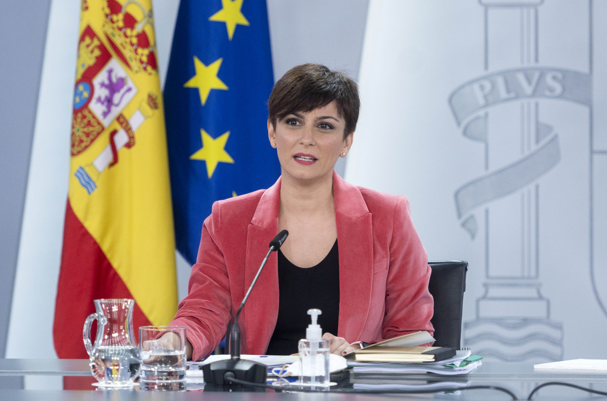 La ministra Portavoz, Isabel Rodríguez, comparece tras la reunión del Consejo de Ministros en Moncloa, a 28 de diciembre de 2021, en Madrid (España). El Consejo de Ministros ha aprobado hoy el Real