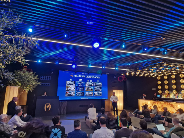 Imagen de la presentación de Stellantis ProOne en Vigo.